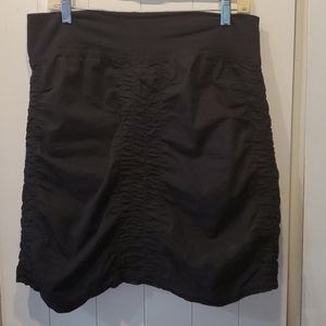 Black rouched skirt